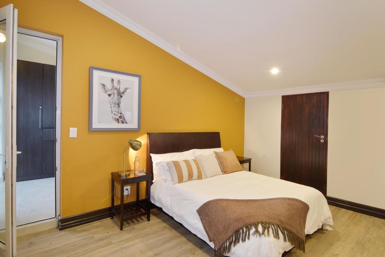 Sandown Guest House Йоханнесбург Экстерьер фото
